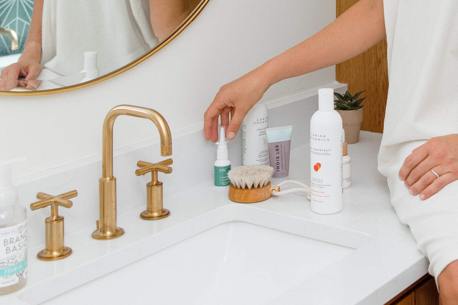 Pregnancy Safe Skincare: Products to Use & Avoid