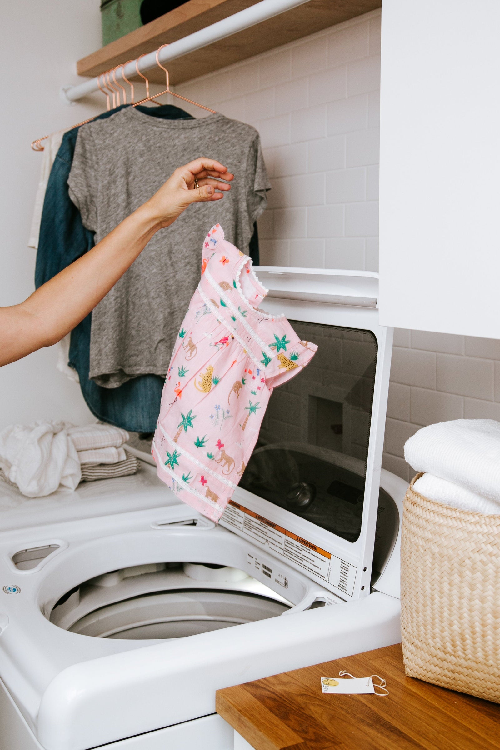 How to Get Smoke Smell Out of Clothes: 9 Natural Tips