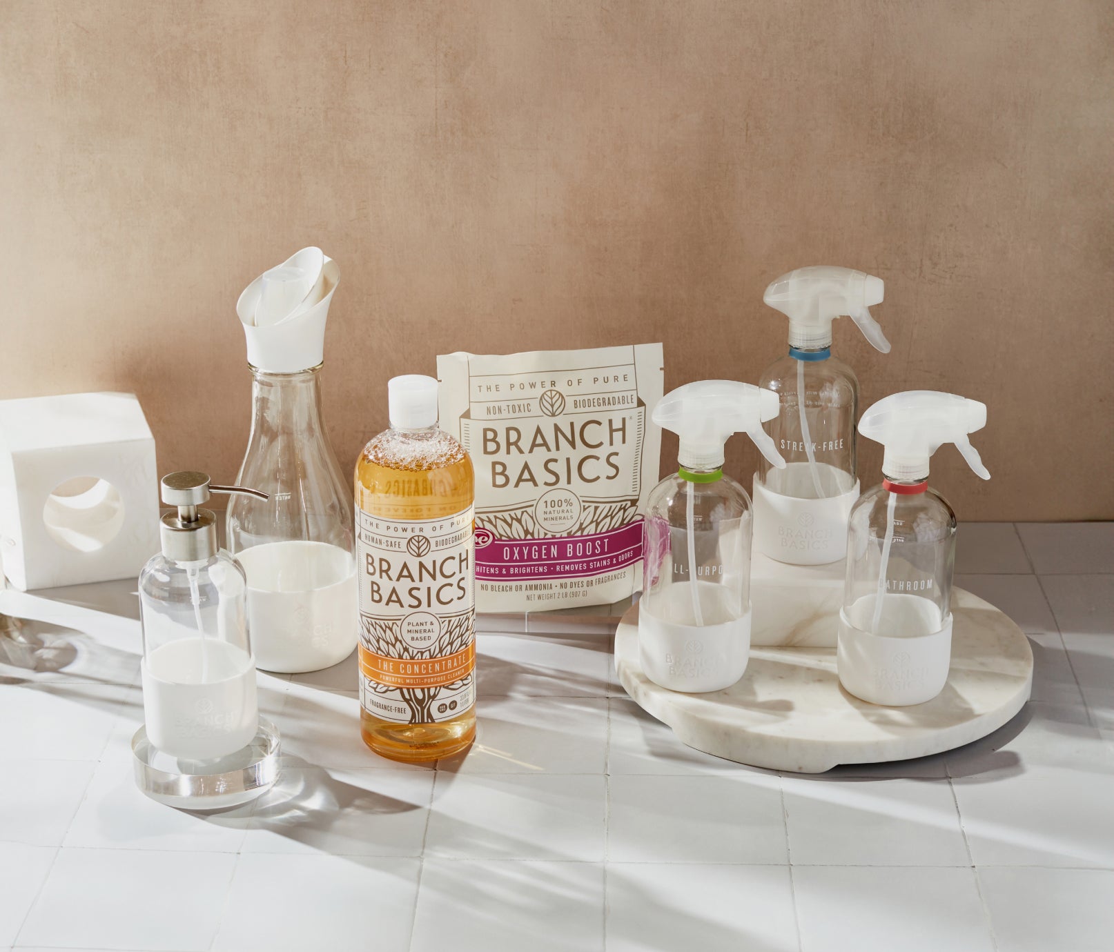 The Premium Starter Kit featuring refillable Glass bottles, displayed against a neutral background. - View 1
